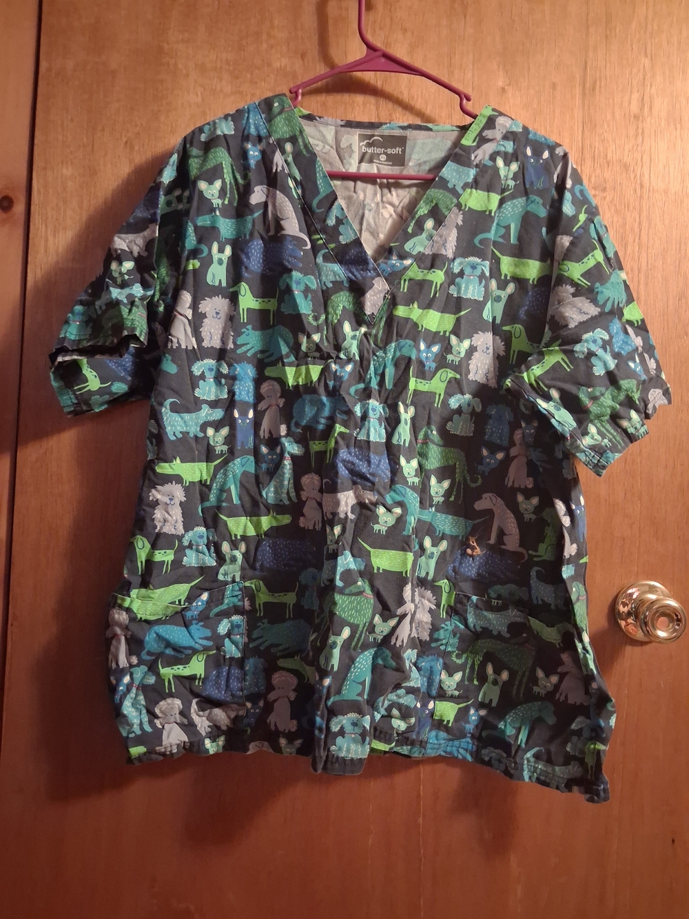 Butter-Soft Women’s Navy & Green Animal Print Scrub Top